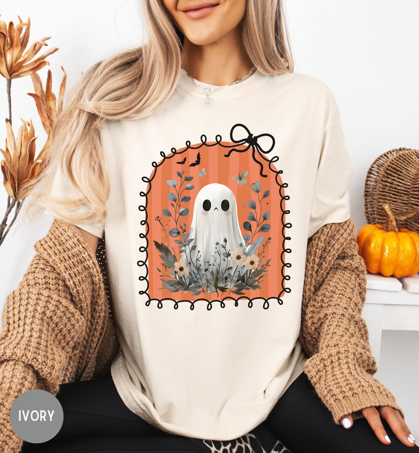 Cute Ghost Shirt for Women, Halloween t-shirt, Floral Halloween tee, Bow shirt, Wildflower ghost shirt, coquette Halloween, Autumn Aesthetic