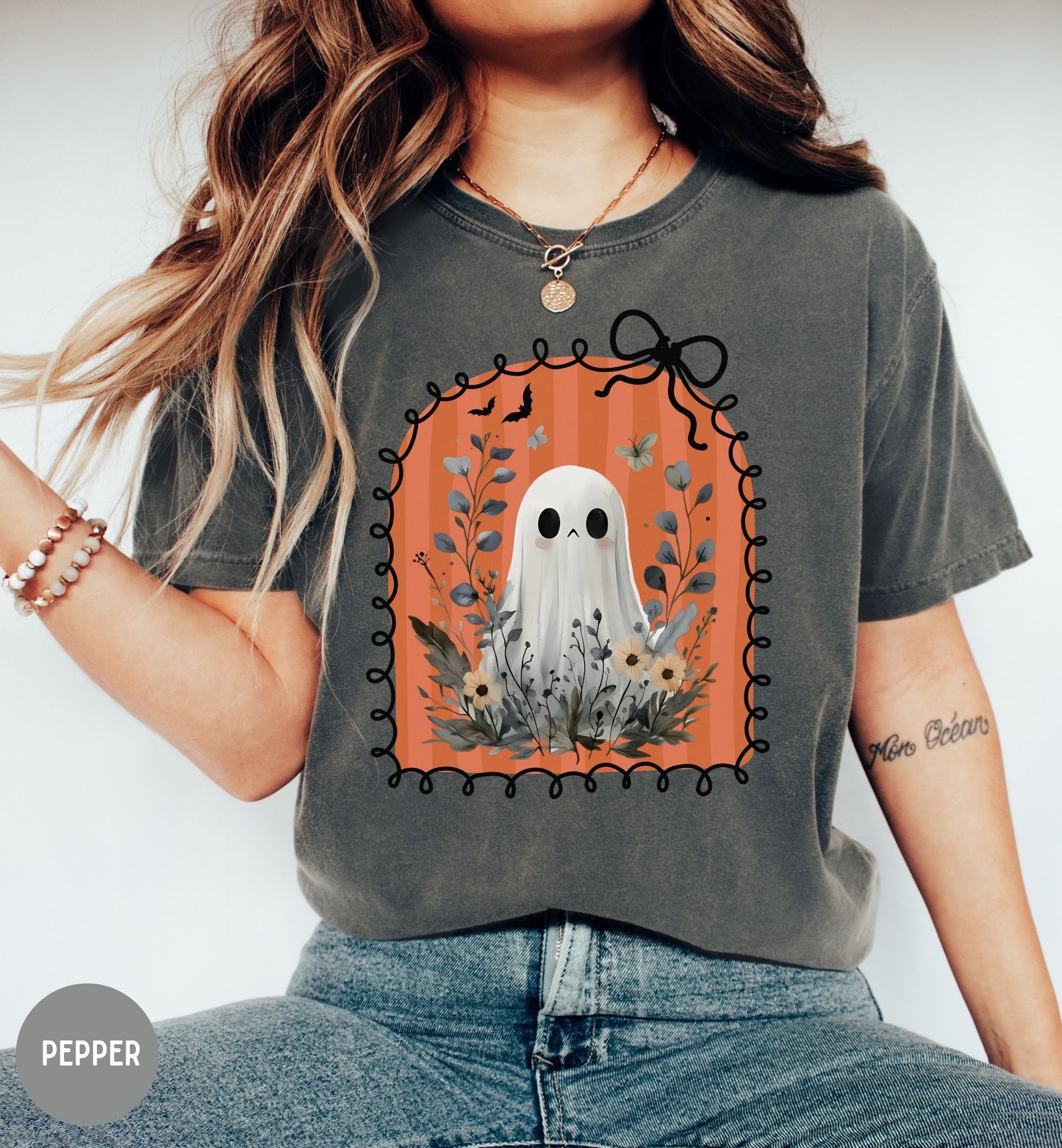 Cute Ghost Shirt for Women, Halloween t-shirt, Floral Halloween tee, Bow shirt, Wildflower ghost shirt, coquette Halloween, Autumn Aesthetic